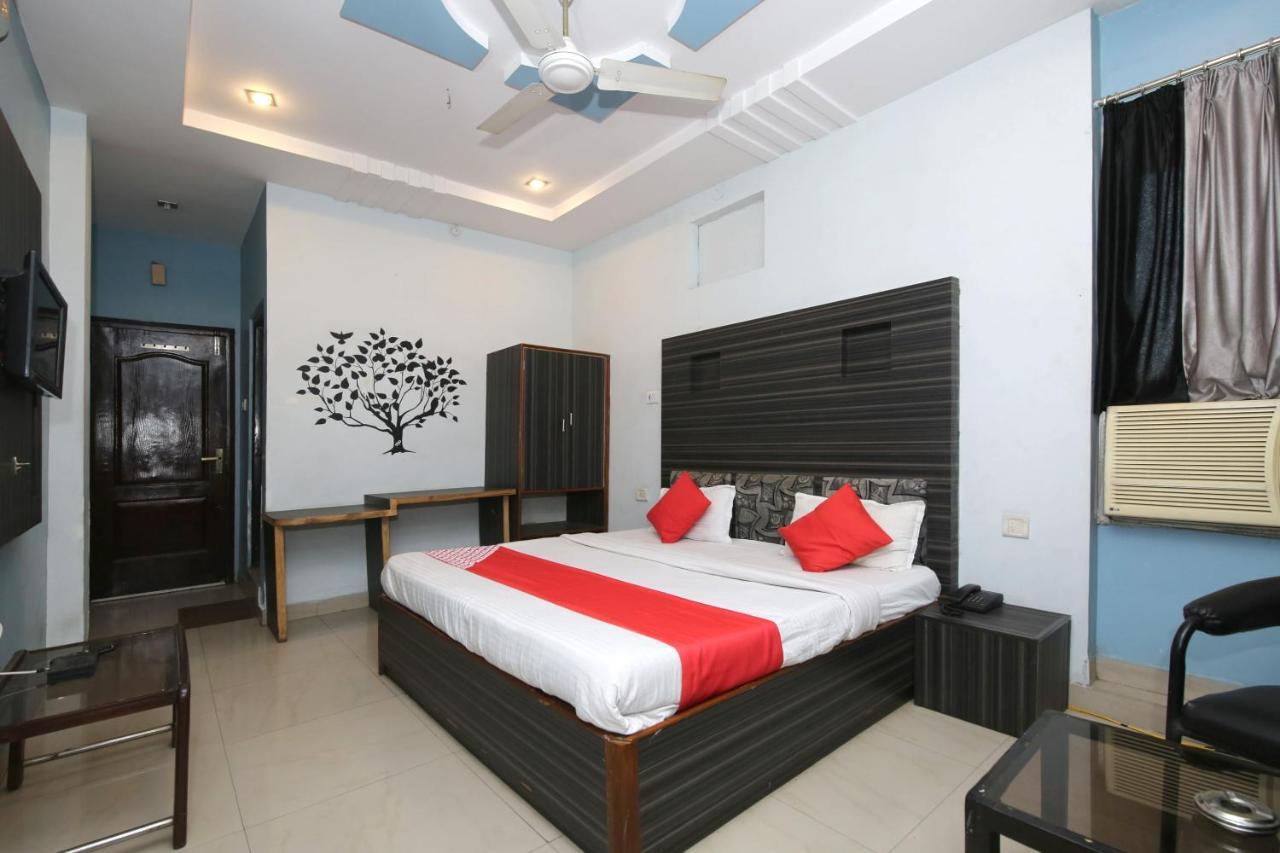 Oyo Hotel Shubhkamna Джабалпур Экстерьер фото
